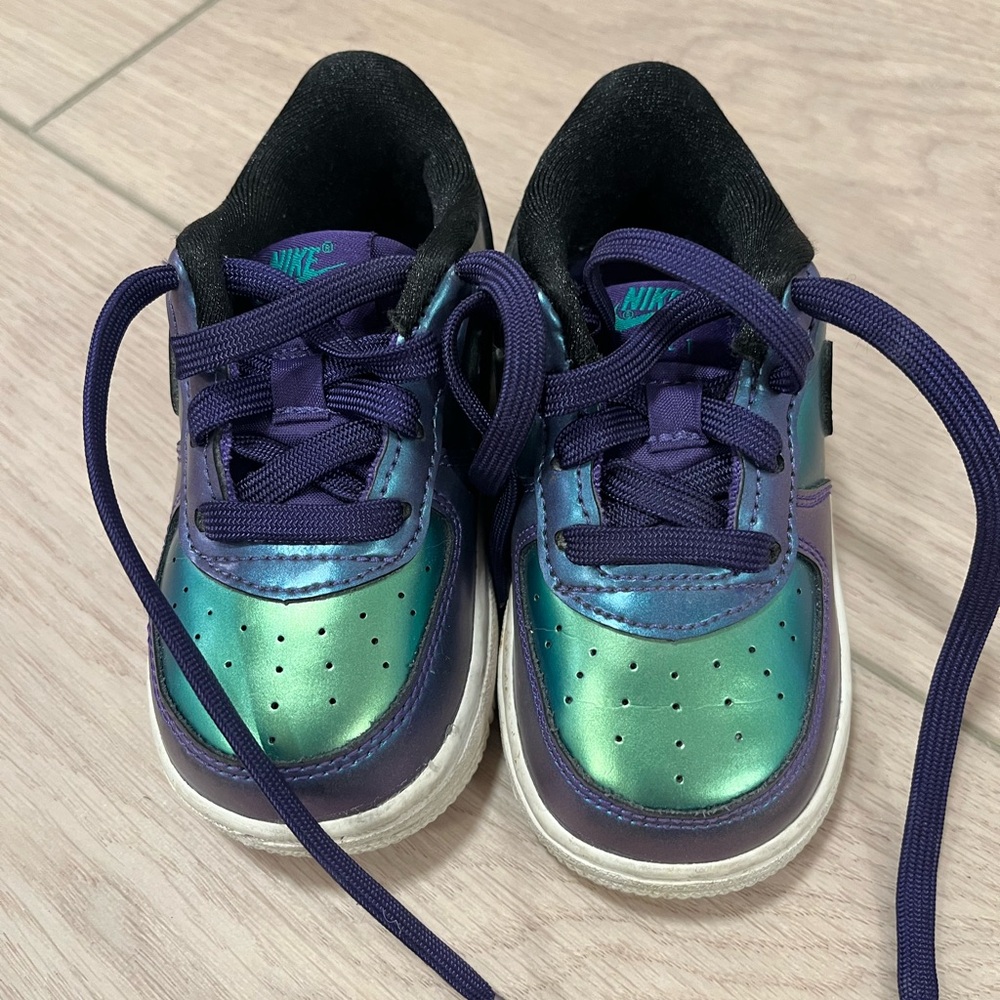 Nike Kids' Iridescent Purple and Green Sneakers - Size 7